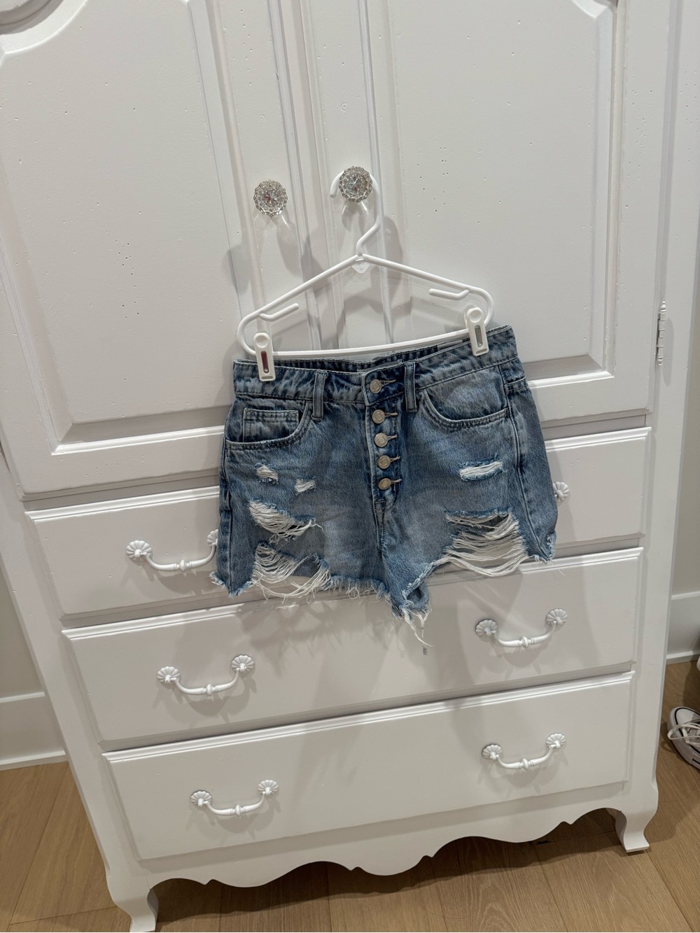 High-Rise Distressed Denim Shorts - Light Blue